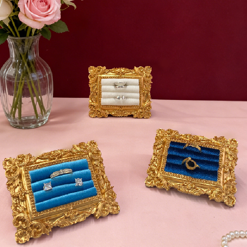 Stojak na pierścionki w stylu  – Letter Tray Desk recenzja i cena