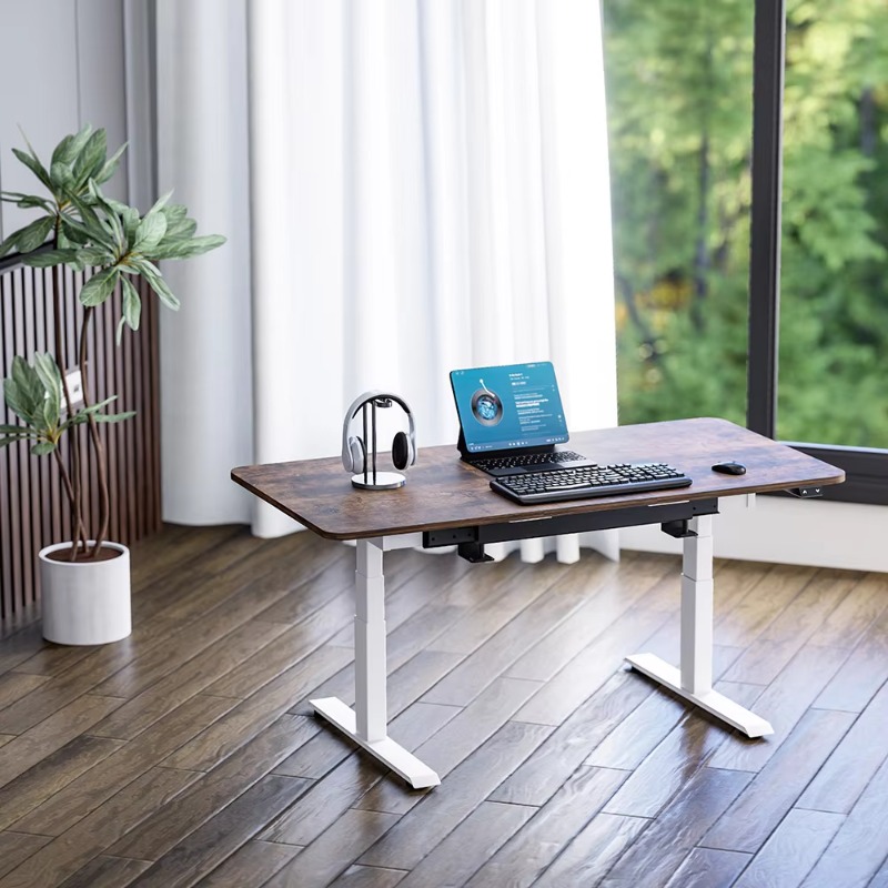 Regulowany w wysokości i szero – Standing Desk Electric recenzja i cena